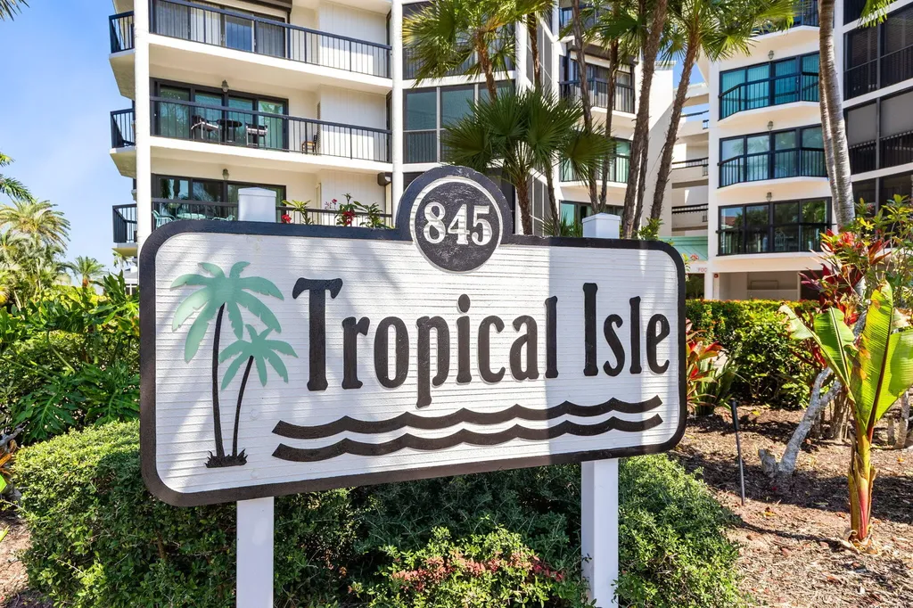 845 Collier Court Marco Island FL 34145