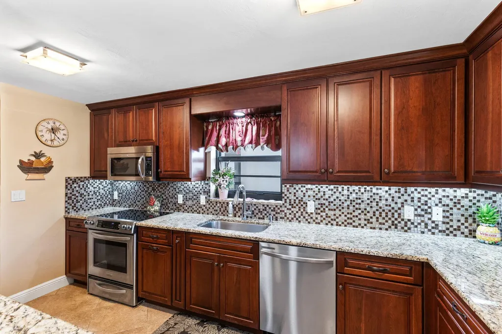 845 Collier Court Marco Island FL 34145