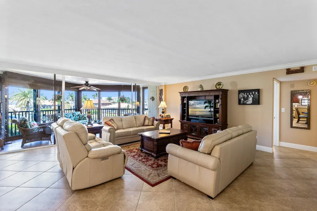 845 Collier Court Marco Island FL 34145