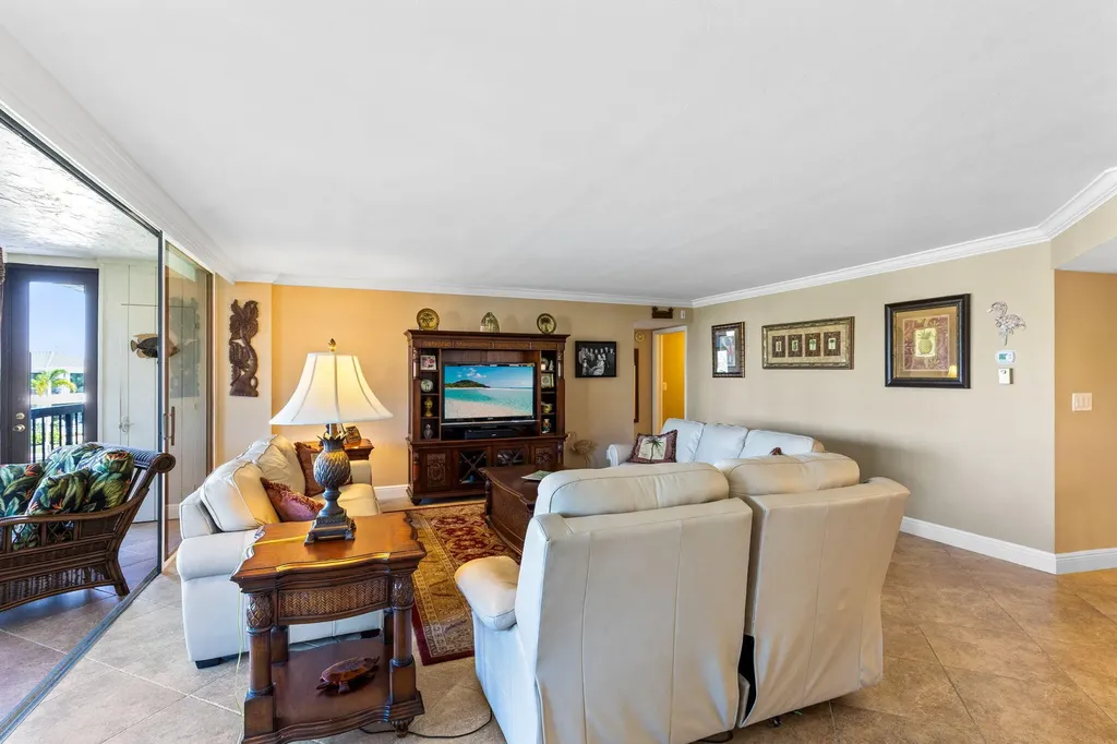 845 Collier Court Marco Island FL 34145