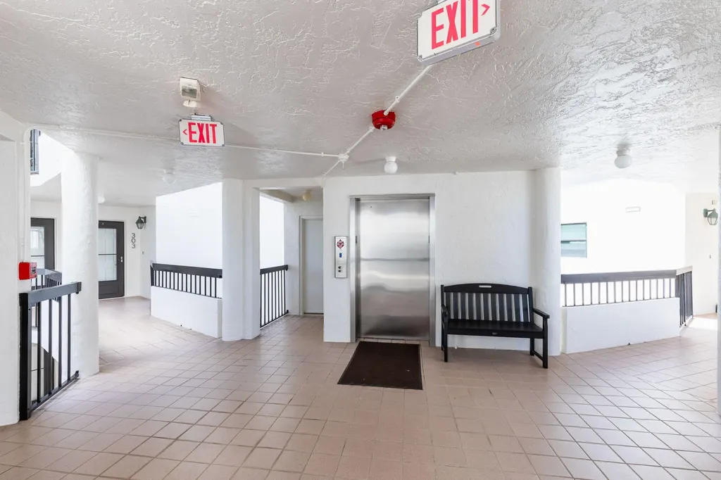 845 Collier Court Marco Island FL 34145