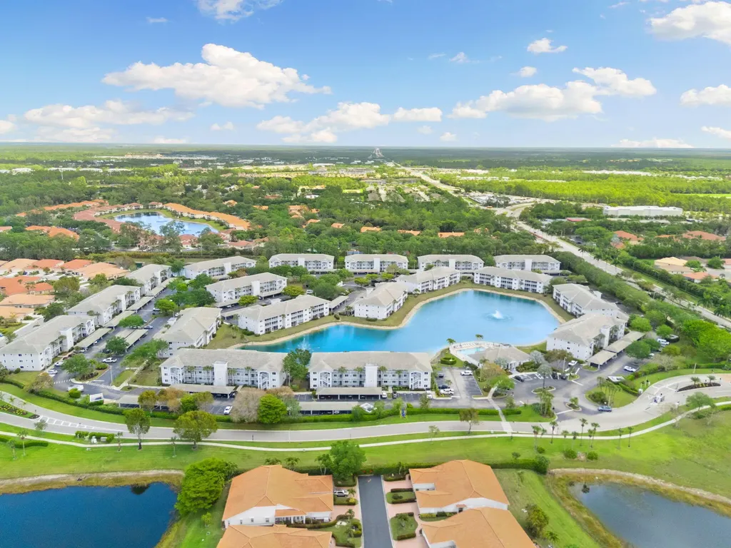 7846 Regal Heron Circle Naples FL 34104