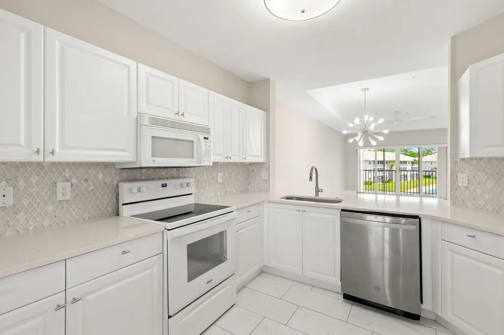 7846 Regal Heron Circle Naples FL 34104