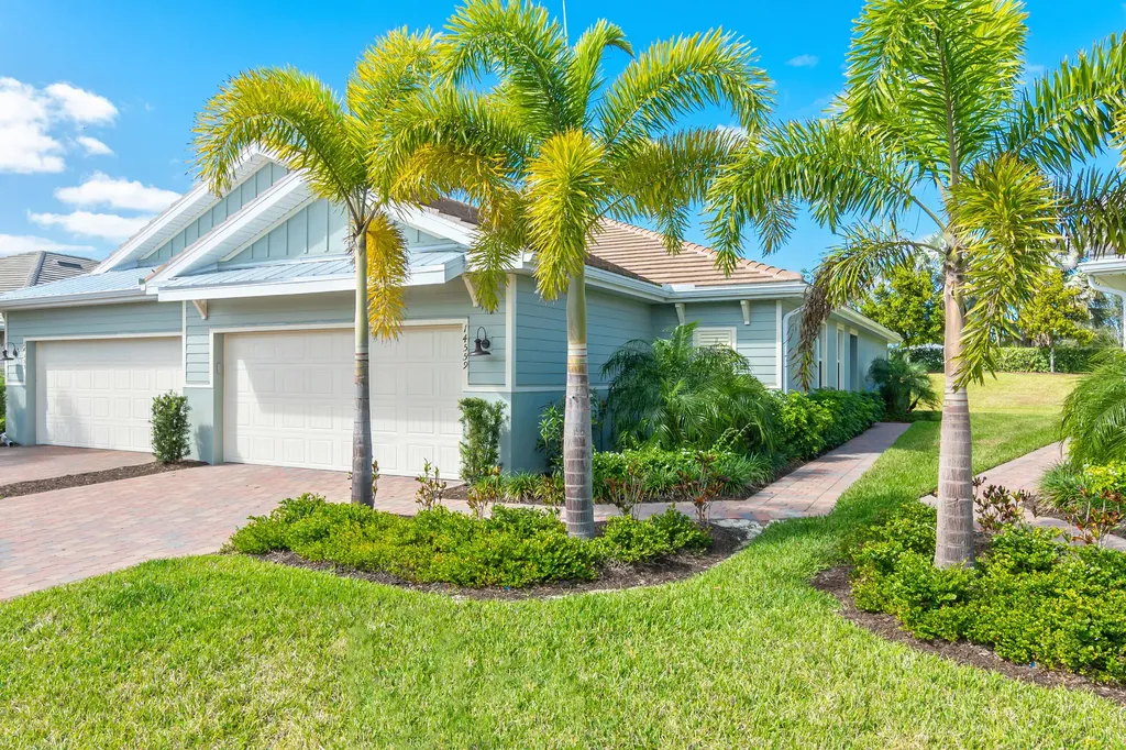 14559 Edgewater Circle Naples FL 34114