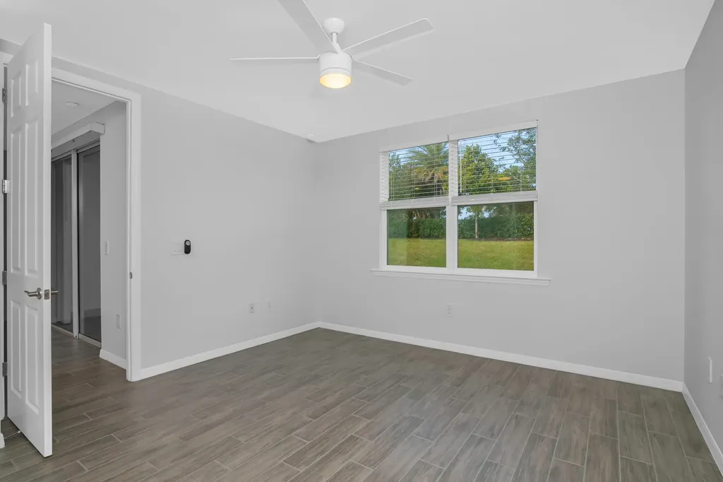 14559 Edgewater Circle Naples FL 34114