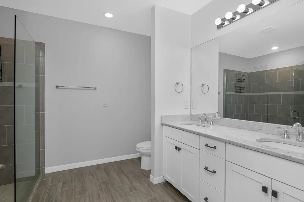 14559 Edgewater Circle Naples FL 34114