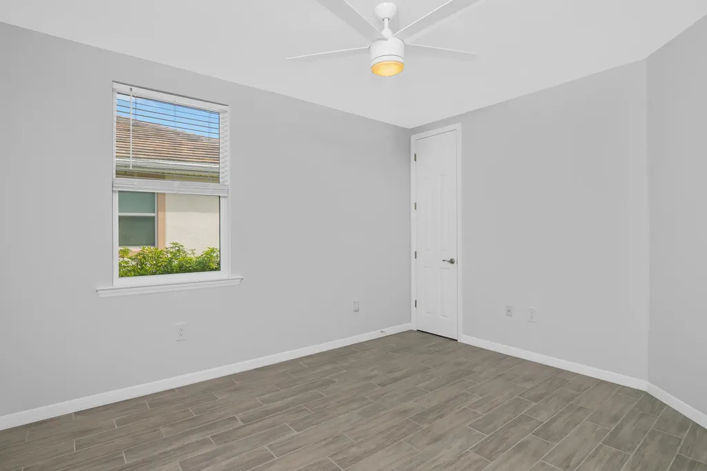 14559 Edgewater Circle Naples FL 34114