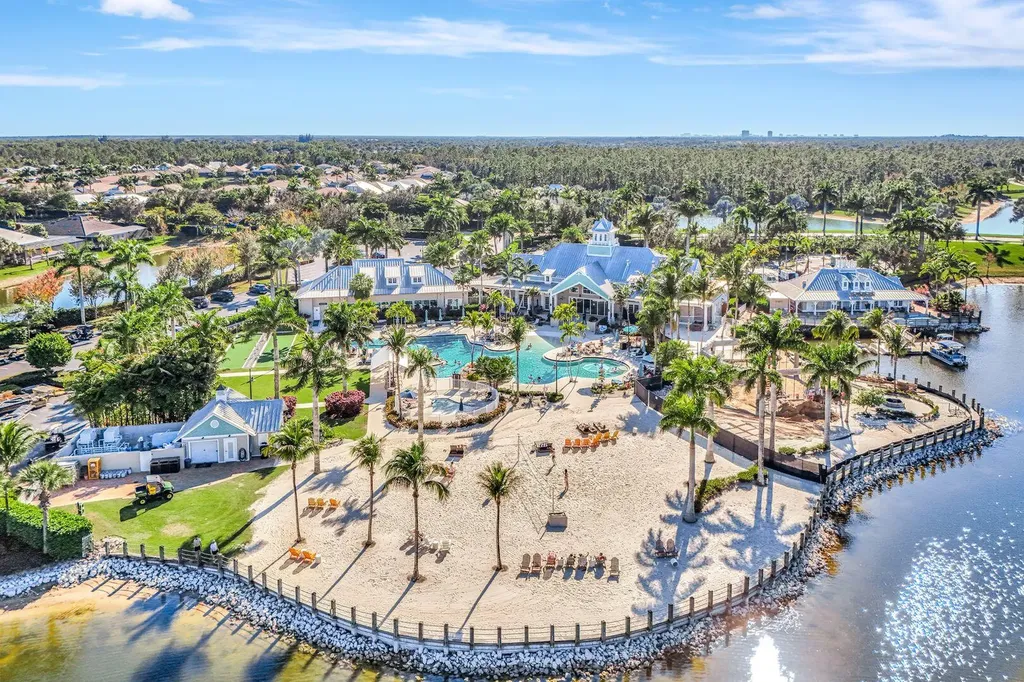 14559 Edgewater Circle Naples FL 34114