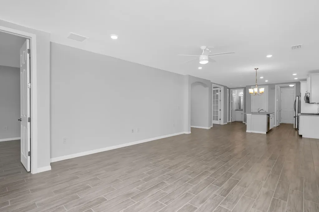 14559 Edgewater Circle Naples FL 34114