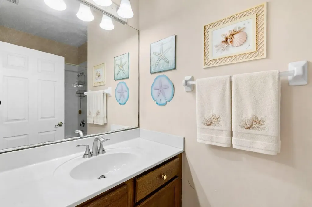 1909 Par Drive Naples FL 34120