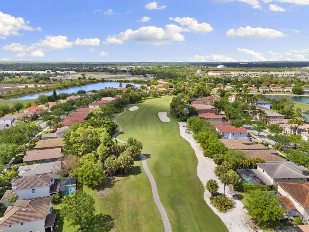 1909 Par Drive Naples FL 34120