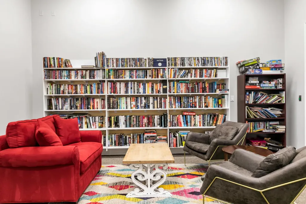 1909 Par Drive Naples FL 34120