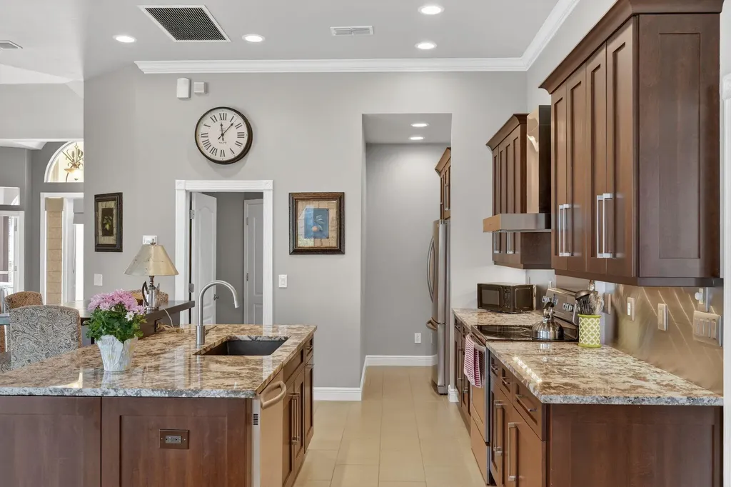 400 Waterleaf Court Marco Island FL 34145