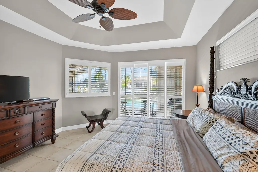 400 Waterleaf Court Marco Island FL 34145