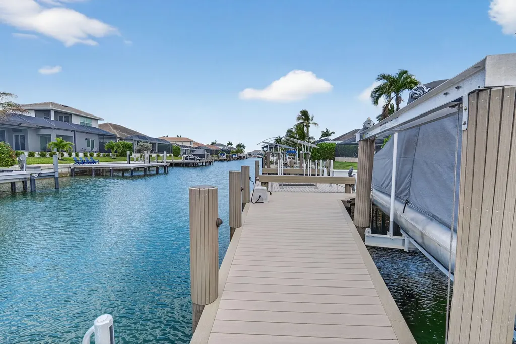 400 Waterleaf Court Marco Island FL 34145
