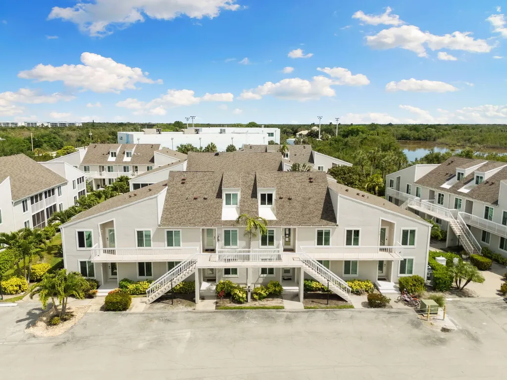 Marco Island FL, 2147 San Marco Road, Unit 2-104