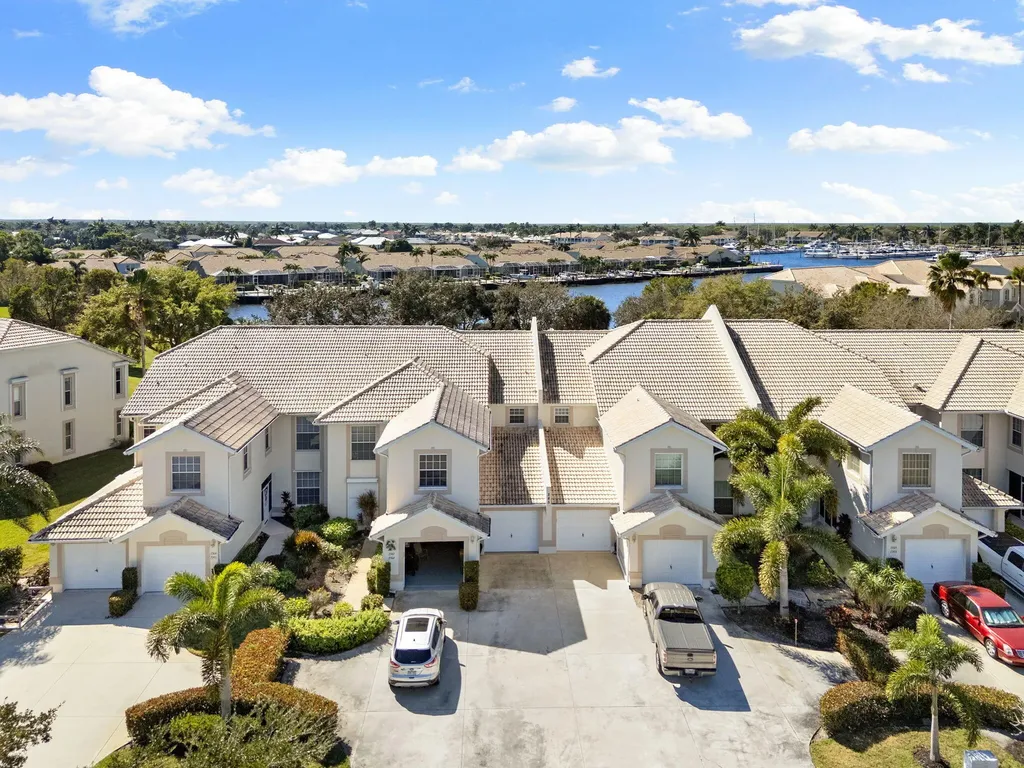 285 Cays Drive Naples FL 34114