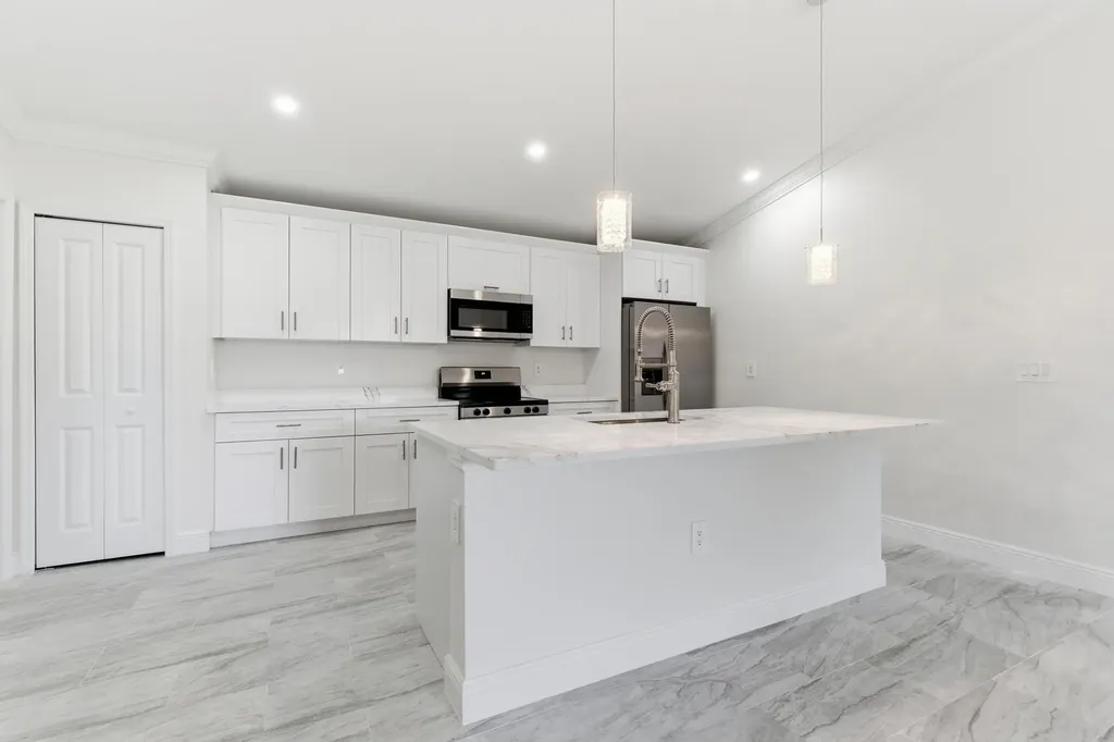 2141 Davis Street Fort Myers FL 33916