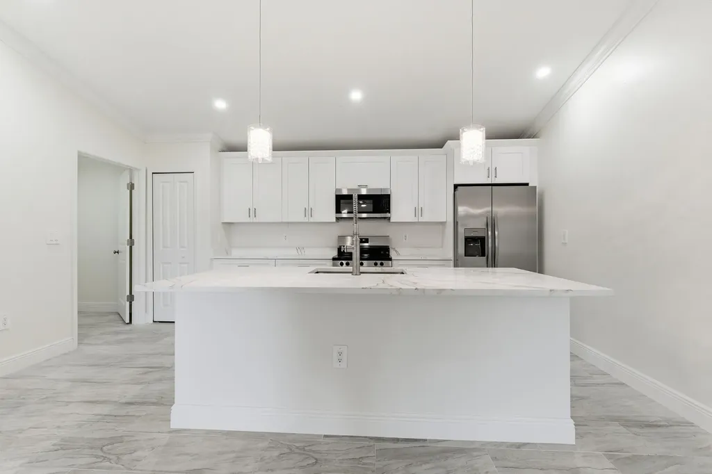 2141 Davis Street Fort Myers FL 33916