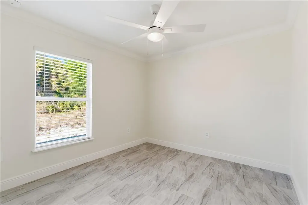 2141 Davis Street Fort Myers FL 33916