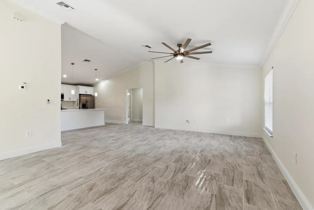 2141 Davis Street Fort Myers FL 33916