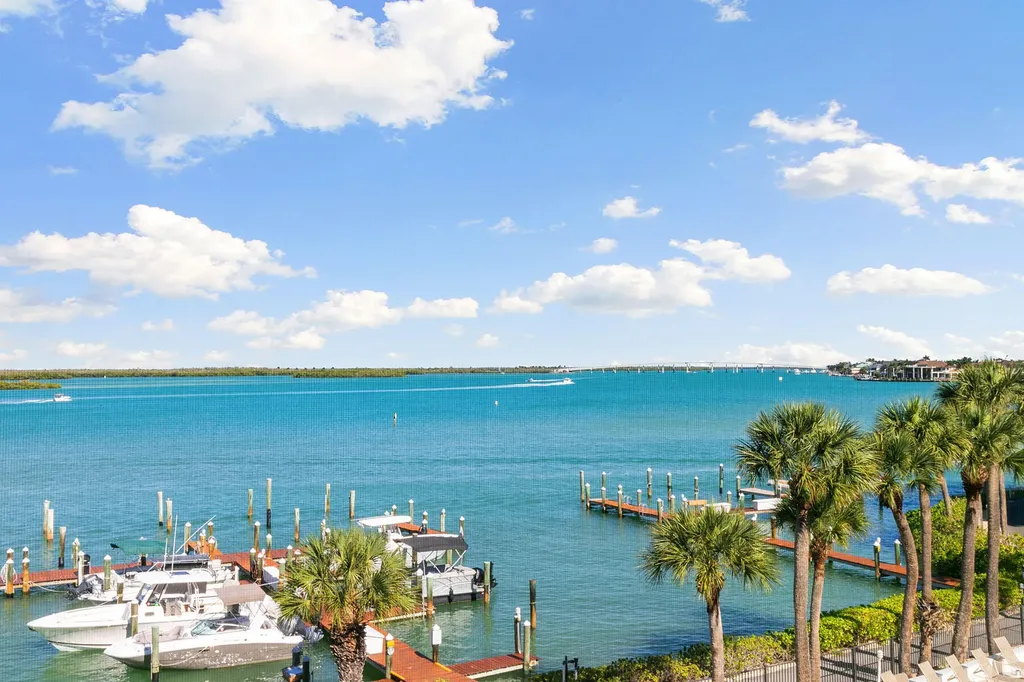 1085 Bald Eagle Marco Island FL 34145