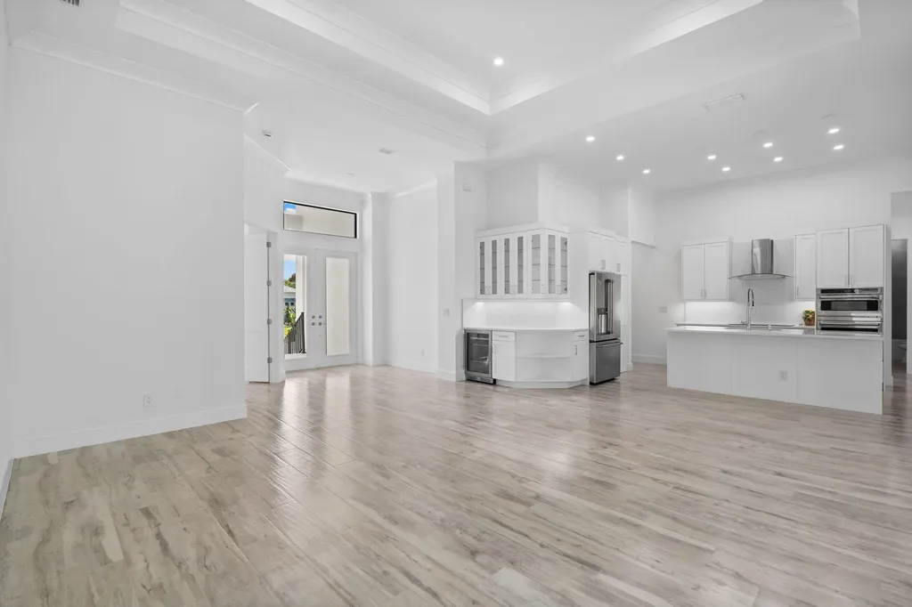 82 Tahiti Road Marco Island FL 34145