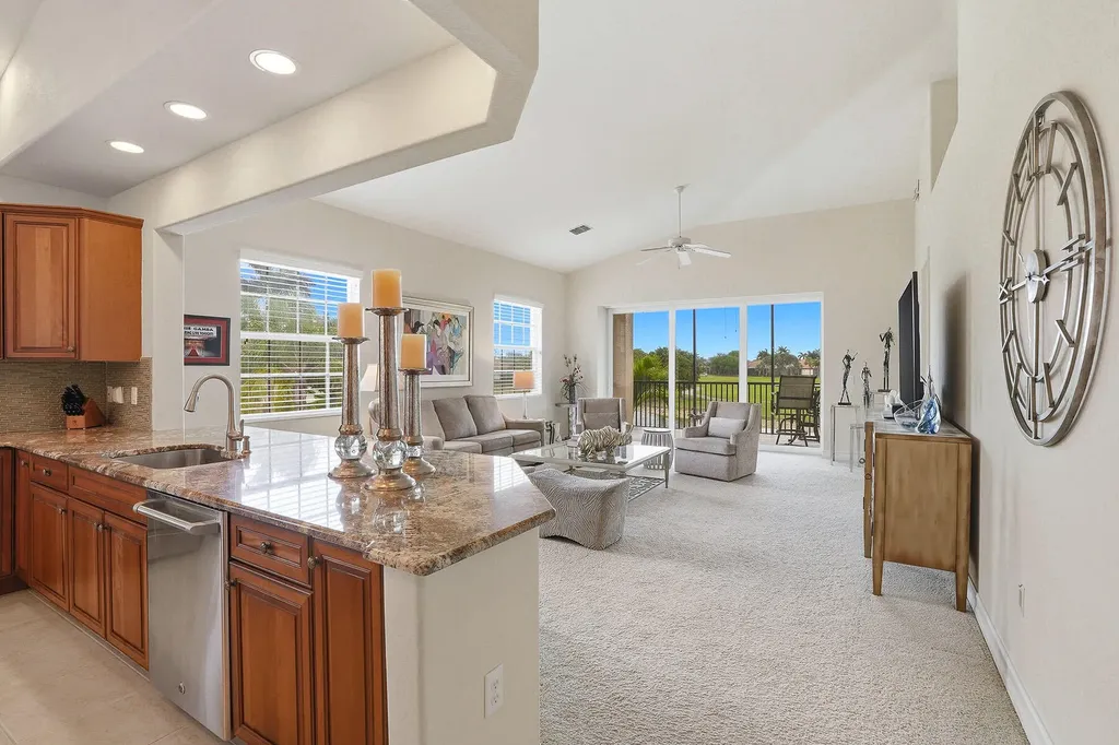8605 Champions Point Naples FL 34113