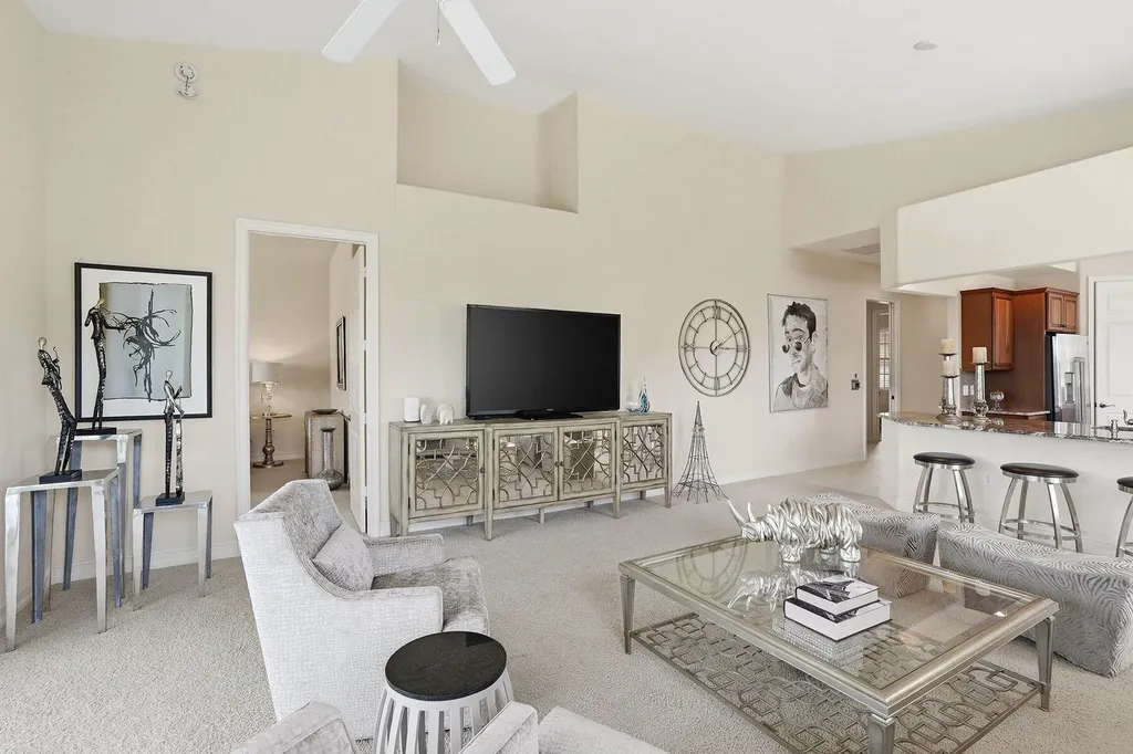 8605 Champions Point Naples FL 34113