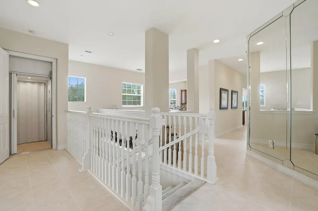 8605 Champions Point Naples FL 34113