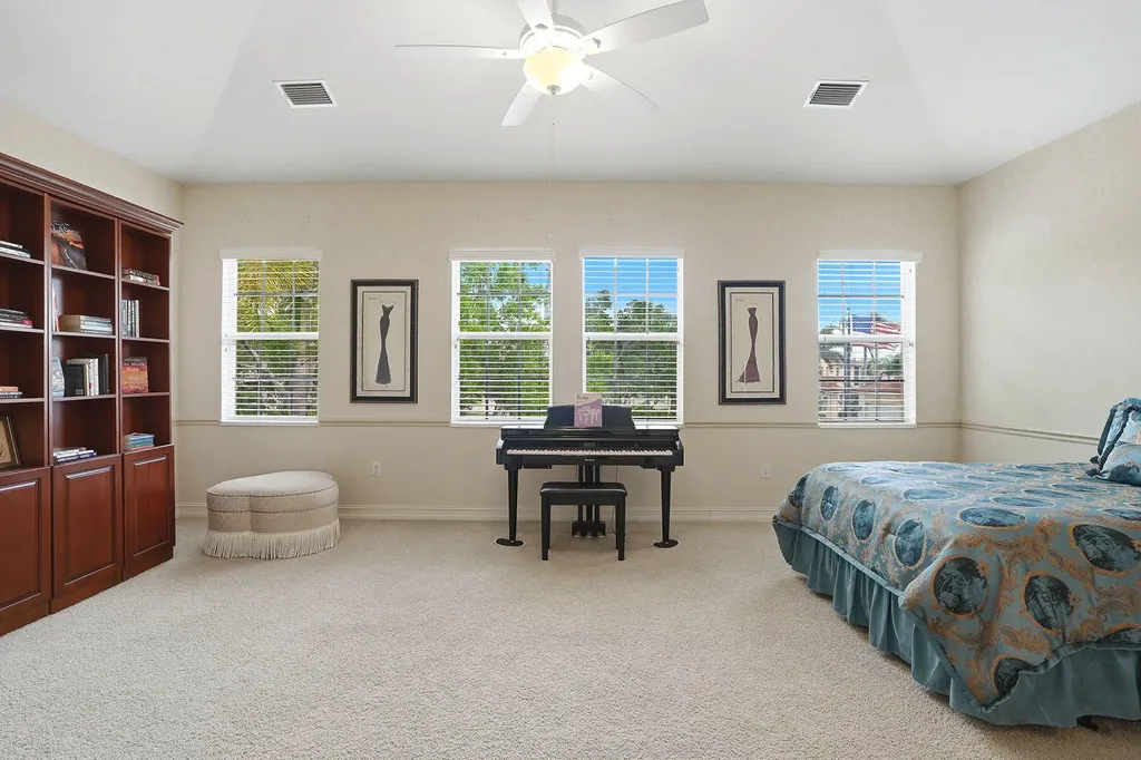 8605 Champions Point Naples FL 34113