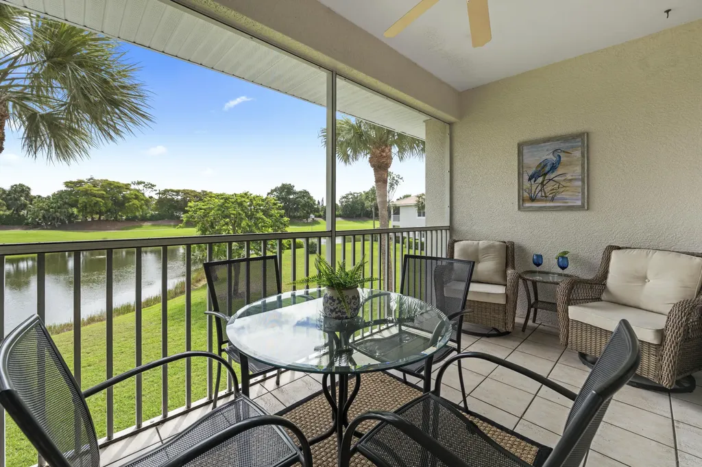 2310 Carrington Court Naples FL 34109