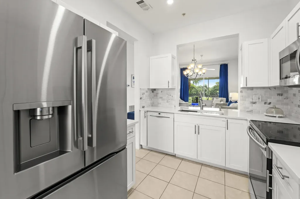 2310 Carrington Court Naples FL 34109