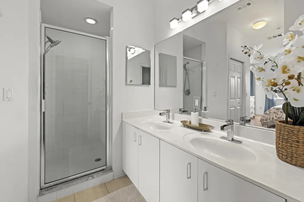 2310 Carrington Court Naples FL 34109
