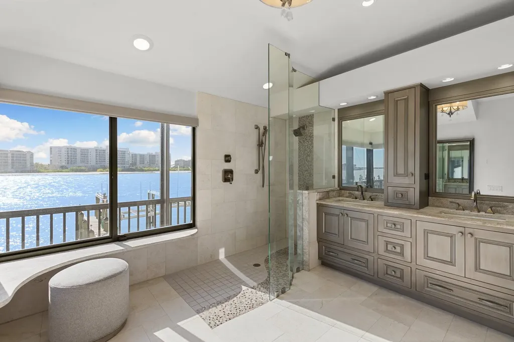 406 La Peninsula Boulevard Naples FL 34113