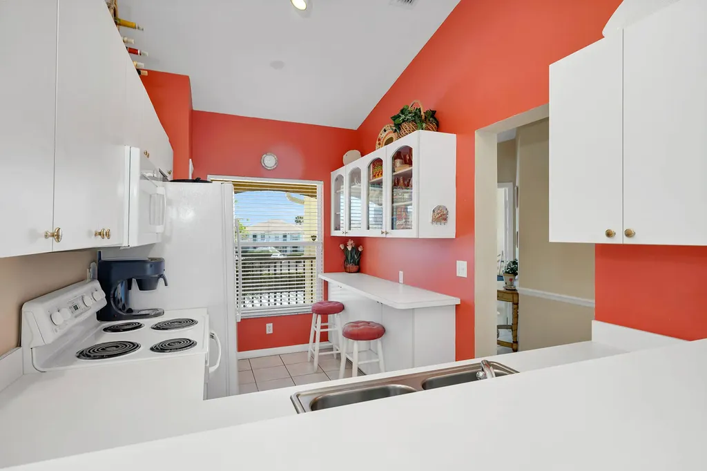 1366 Mainsail Drive Naples FL 34114