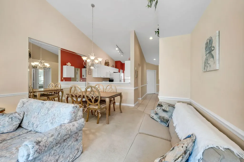 1366 Mainsail Drive Naples FL 34114