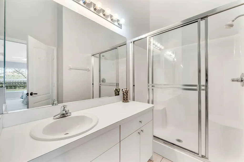 1366 Mainsail Drive Naples FL 34114