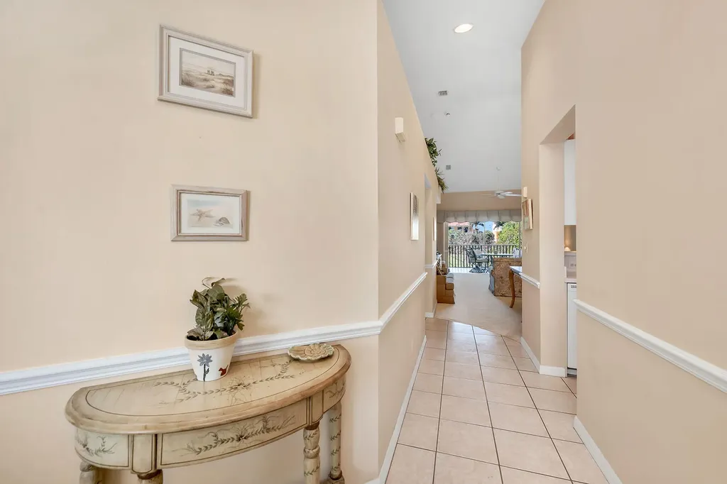 1366 Mainsail Drive Naples FL 34114