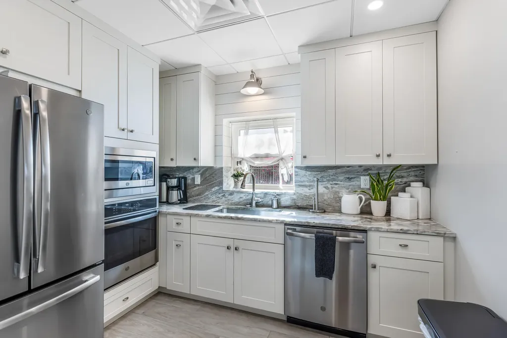 240 Seaview Marco Island FL 34145