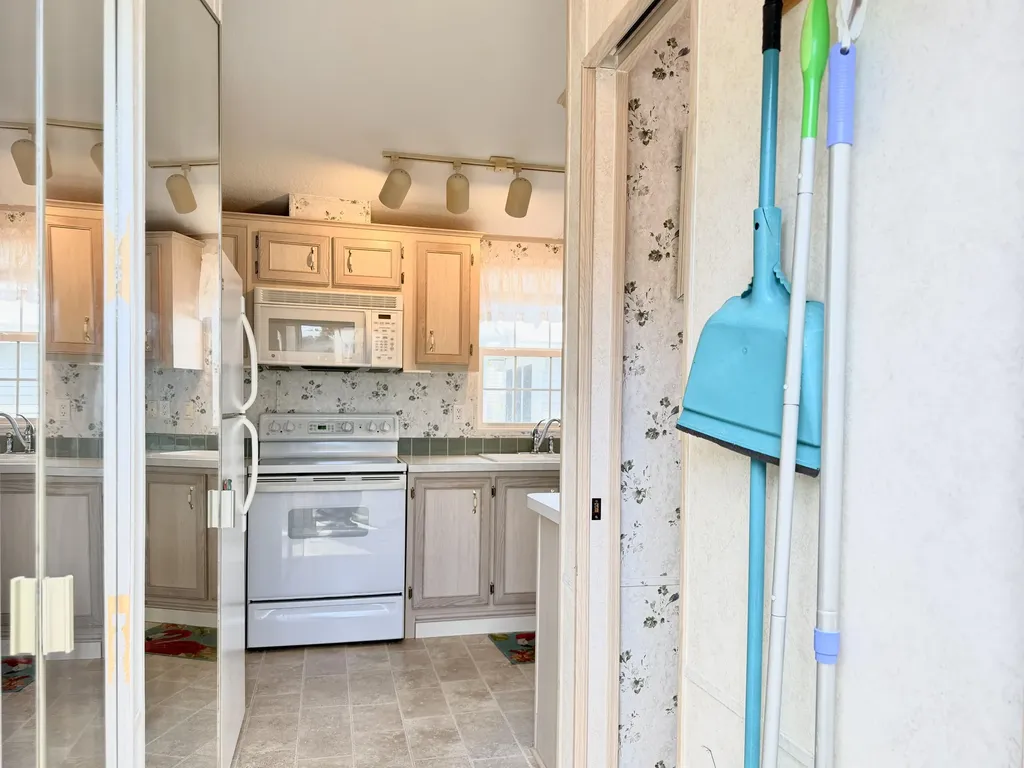 2 Jade Drive Naples FL 34114