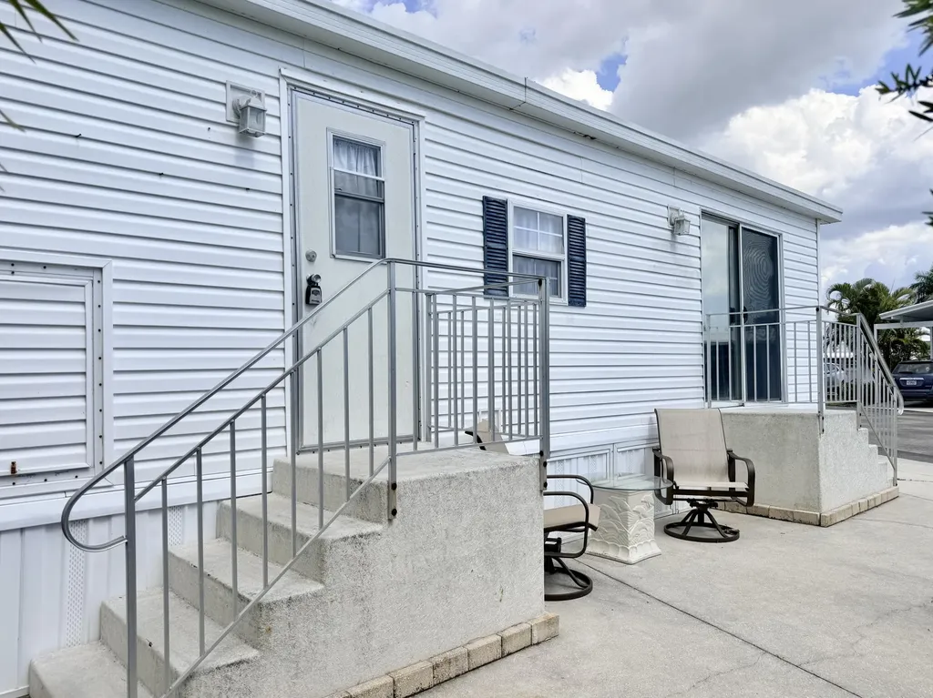 2 Jade Drive Naples FL 34114