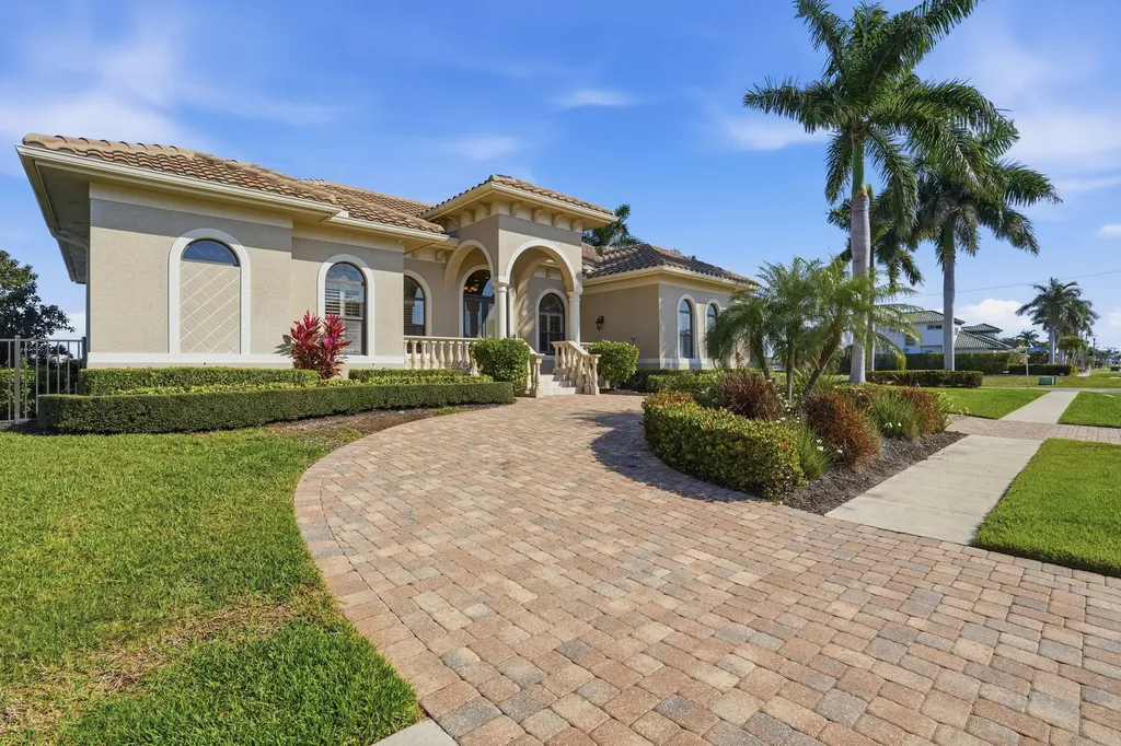 1194 Whiteheart Court Marco Island FL 34145