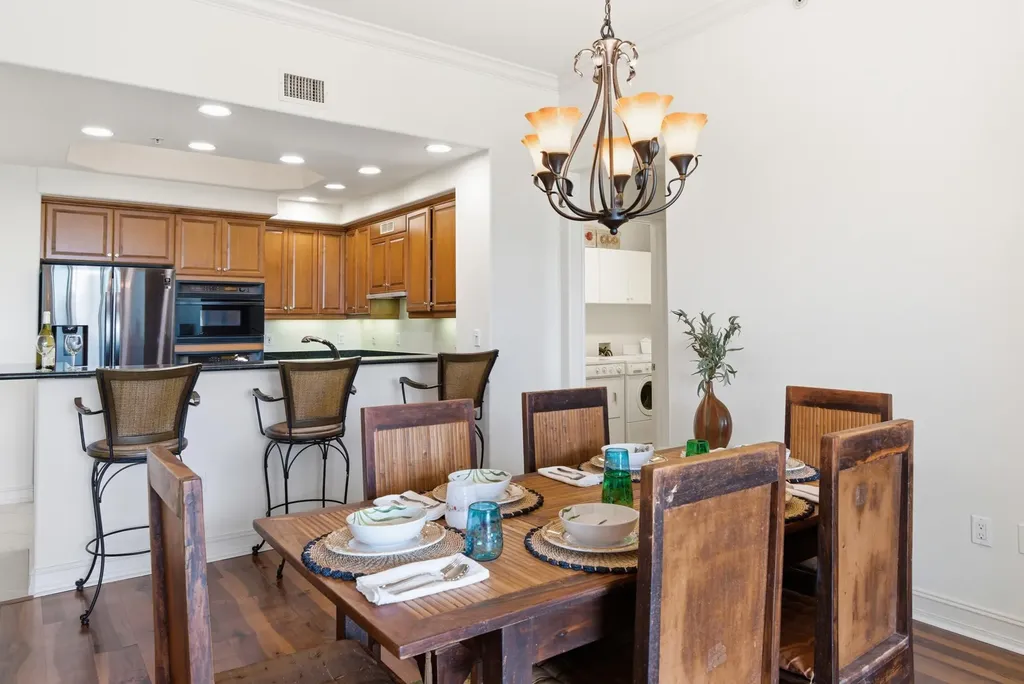 2748 Tiburon Boulevard E Naples FL 34109