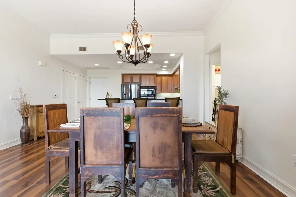 2748 Tiburon Boulevard E Naples FL 34109