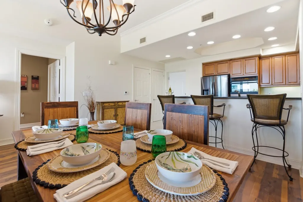 2748 Tiburon Boulevard E Naples FL 34109