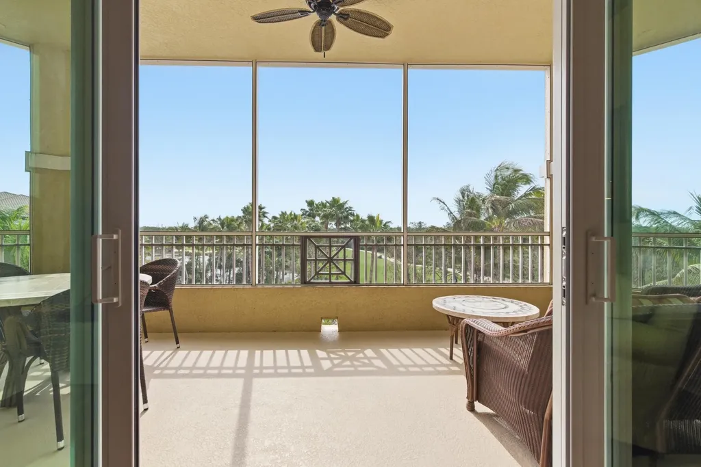 2748 Tiburon Boulevard E Naples FL 34109