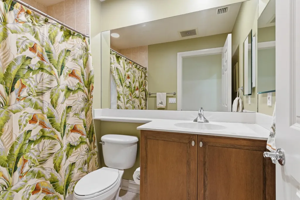 2748 Tiburon Boulevard E Naples FL 34109