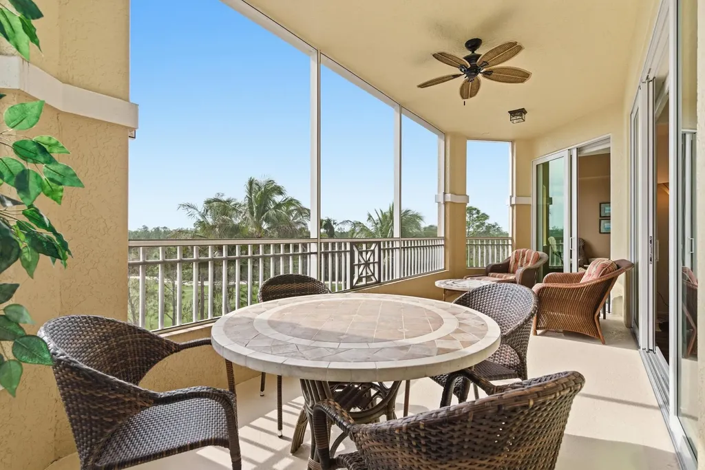 2748 Tiburon Boulevard E Naples FL 34109