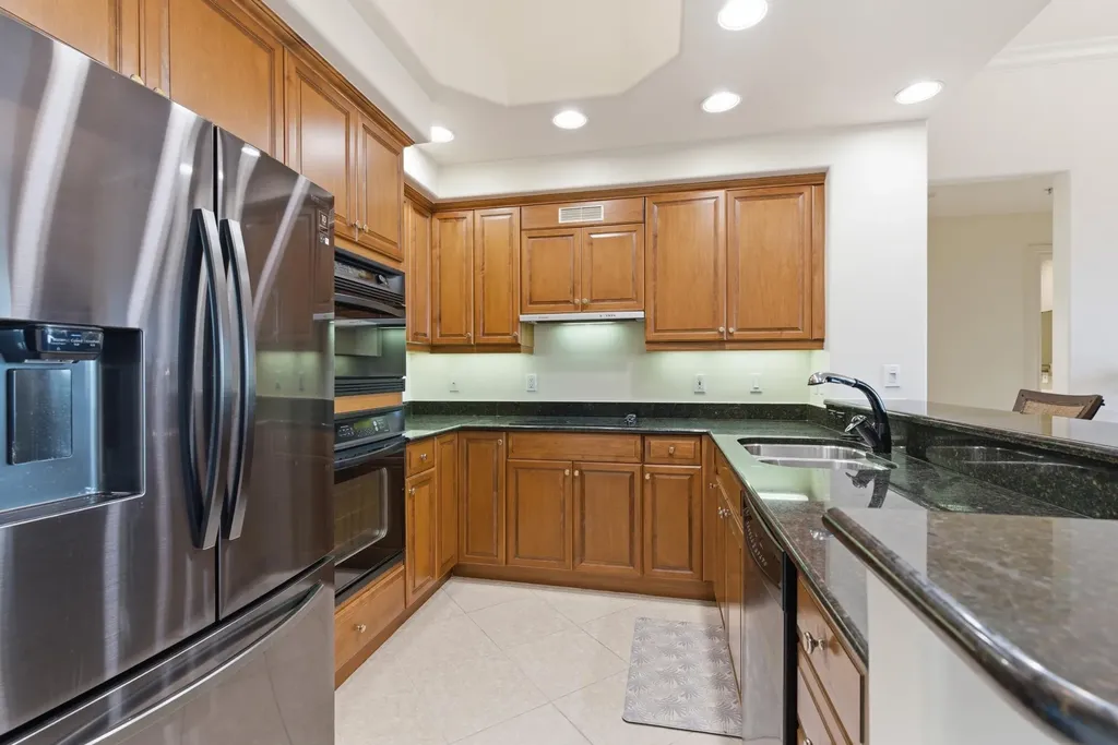 2748 Tiburon Boulevard E Naples FL 34109
